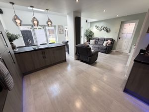 Kitchen/ Family Room- click for photo gallery
